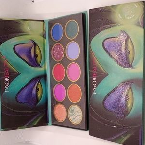 Favor beauty eyeshadow palette